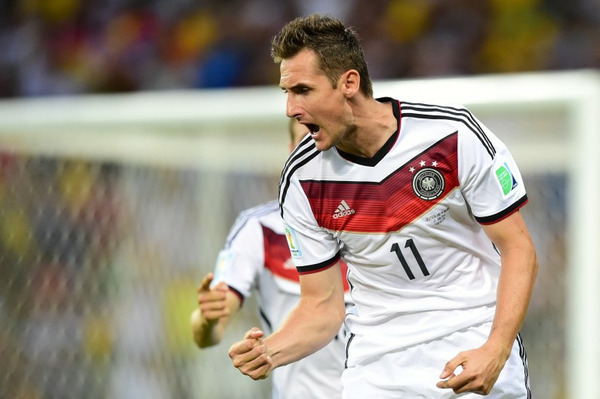 L'allemand Miroslav Klose est à ce jour le meilleur buteur de l'histoire de la Coupe du Monde. Combien de buts a-t-il au compteur ?