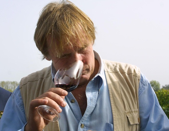 Comment appelle-t-on l'ensemble des sensations olfactives procurées par le vin ?