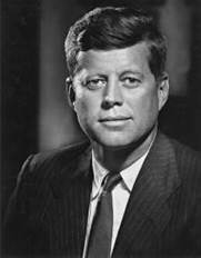35° Président des Etats-Unis, il est l'un des 4 présidents qui furent assassinés pendant leur mandat.