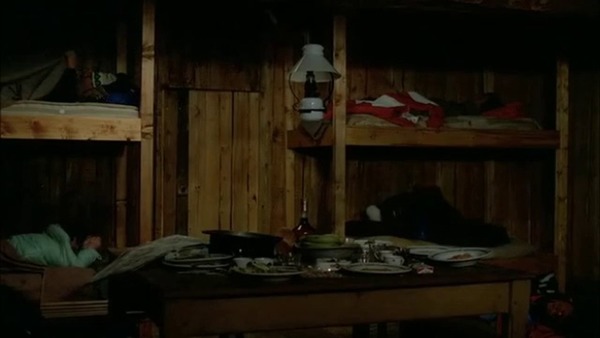 Dans un refuge en Montagne, nos amis vont cohabiter avec.....