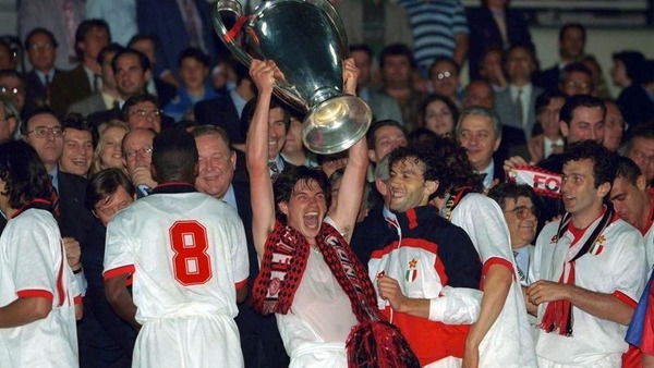 En 1994, sur quel score les milanais ont-ils battu le FC Barcelone et remporté leur cinquième LDC ?