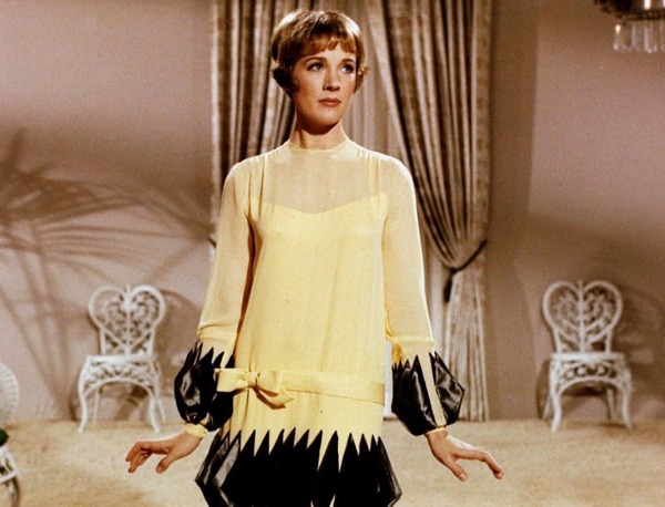 Quelle actrice interprète le rôle de Mary Poppins dans le film de 1964 ?