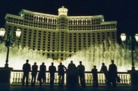 De quel film est tirée cette scène finale devant l'hôtel Bellagio à Las Vegas ?