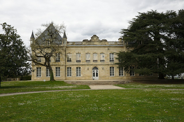 Situé au Haillan, il est le Siège des Girondins. C'est le Château...