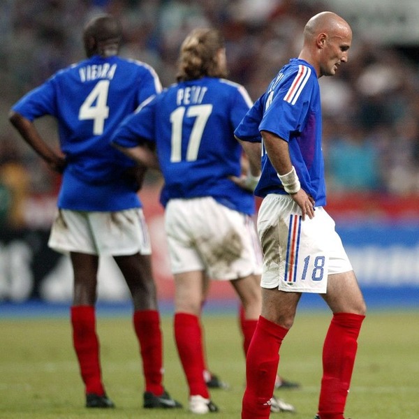Lors du désastre du Mondial 2002, combien de buts l'équipe de France a-t-elle inscrit ?