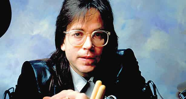 Il a collaboré avec de nombreux artistes mais Jeff Porcaro était avant tout le célèbre batteur du groupe...