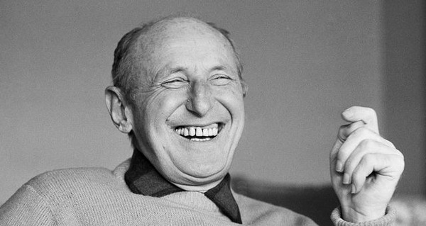 Dans l'un de ses grands succès, Bourvil nous parle d'un clair de Lune à...