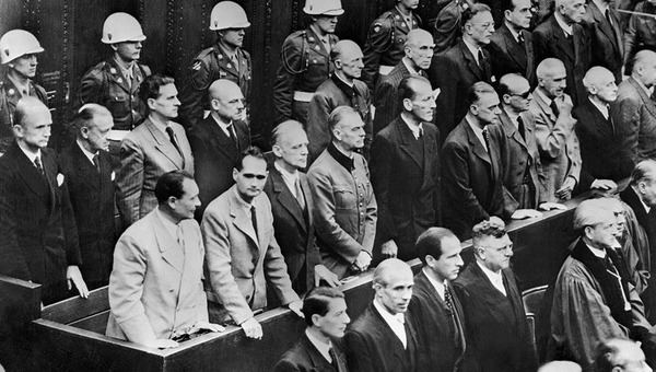De novembre 1945 à Septembre 1946 se tiendra le célèbre procès de...