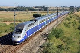A quelle date le TGV a fait son apparition sur le rail français ?