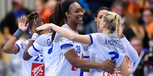 Dans quel pays les Bleues ont-elle gagné la coupe du monde de handball ?