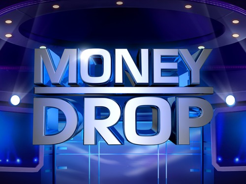 Qui présente Money Drop ?