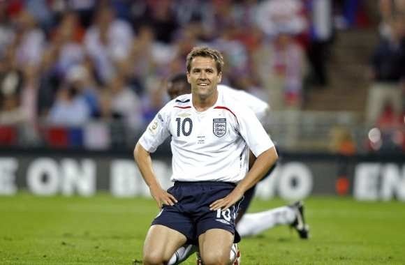 Lors du Mondial 2006, il est éliminé en quarts de finale contre .....