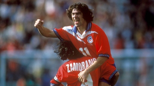 Avant chilien des années 90 formant un duo de choc avec Zamorano, ex Juve et Lazio ?