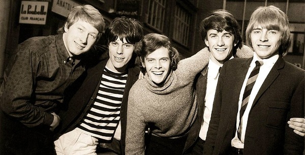 Lequel n'a jamais été membre des Yardbirds ?