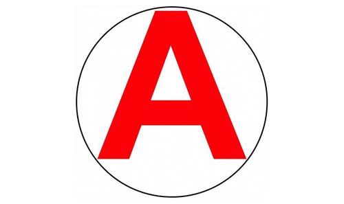 Que veut dire ce « A » parfois collé sur les voitures ?