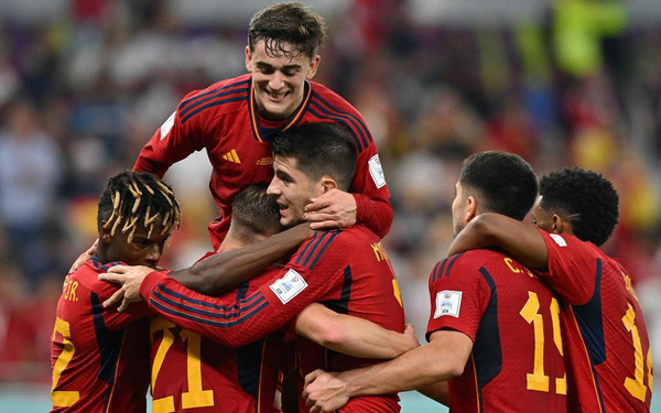 Au Qatar en 2022, sur quel score la Roja ecrase-t-elle le Costa Rica ?