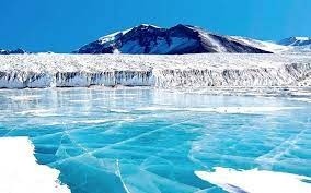 Quel est le plus grand des lacs subglaciaires de l'Antarctique ?