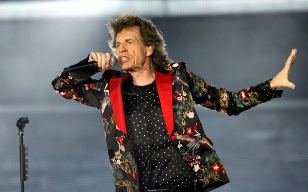 De quel groupe renommé fait partie Mick Jagger ?