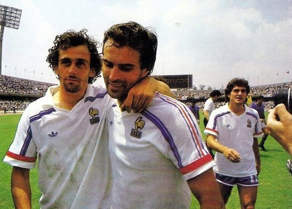 Lors du Mondial 1986, à quel stade de la compétition les italiens sont-ils éliminés par les français ?