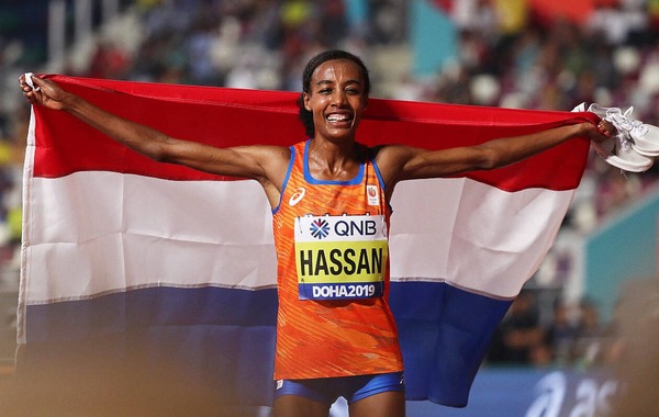 Athlète de demi-fond et de fond éthiopienne naturalisée néerlandaise, elle a gagné 2 titres de championne du Monde ?