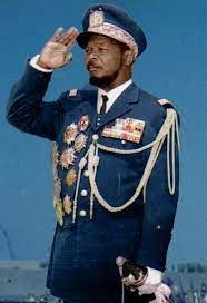 Jean-Bedel Bokassa, président, empereur connu pour ses fameux diamants, venait de quel pays ?
