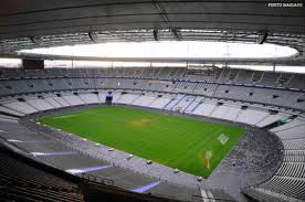 Quelles sont les deux dates de concert au stade de France du "where we are tour" ?