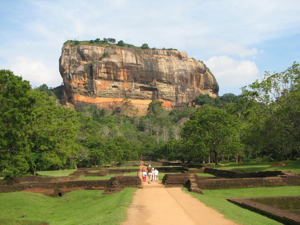 Où peut-on voir le rocher de Sigiriya ?