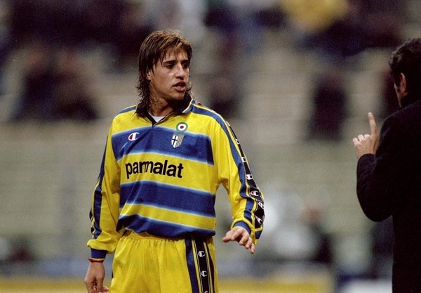 Qui est cette ancienne vedette du Parma AC ?