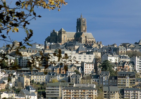 Quelle est la préfecture de l'Aveyron ?