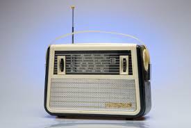 Kokios radijo stoties klausosi Jūratė ?