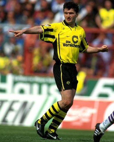 Qui est cet attaquant Suisse qui a fait les beaux jours du club dans les années 90 ?