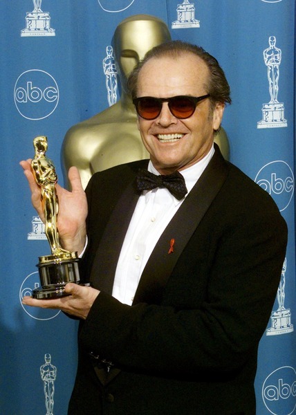 En 1998, il reçoit l'Oscar du Meilleur Acteur pour le film :