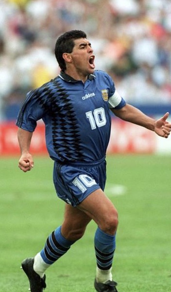 Ce Mondial est le dernier auquel Diego Maradona a participé.