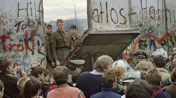 Quelle est la date de la chute du mur de Berlin ?