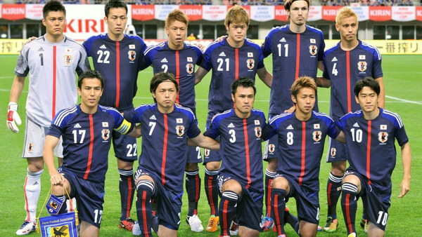 Eliminés dès les phases de poules du Mondial 2014, quelle équipe n'accompagnait pas le Japon dans le Groupe C ?