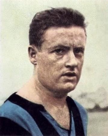 Le premier français à avoir porté les couleurs de l'Inter c'est lui. Il s'agit de :