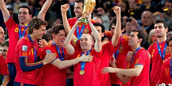 L' Espagne devient l' équipe Championne du Monde à avoir marqué......