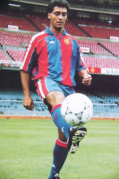 Quand il rejoint Barcelone en 1993, quel club Romário vient-il de quitter ?