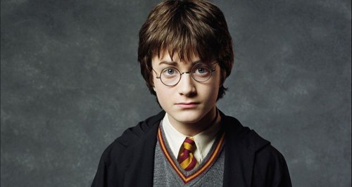 Em que ano foi publicado Harry Potter e a Pedra Filosofal?