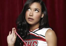 Avec qui Santana sort-elle dans la saison 3 ?