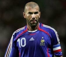 Dans quel club joue Zidane ?