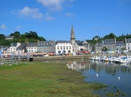 Parmi ces villes, laquelle fait partie de la côte de Goëlo en Bretagne ?