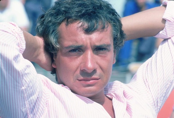 Quel est ce succès emblématique de la carrière de Michel Sardou qui cartonne cette année-là ?