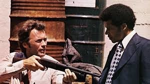 Quel film avec Clint Eastwood fut appelé Vigilance avant son titre définitif ?