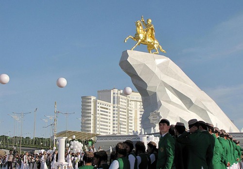 Quelle est la capitale de Turkménistan ?
