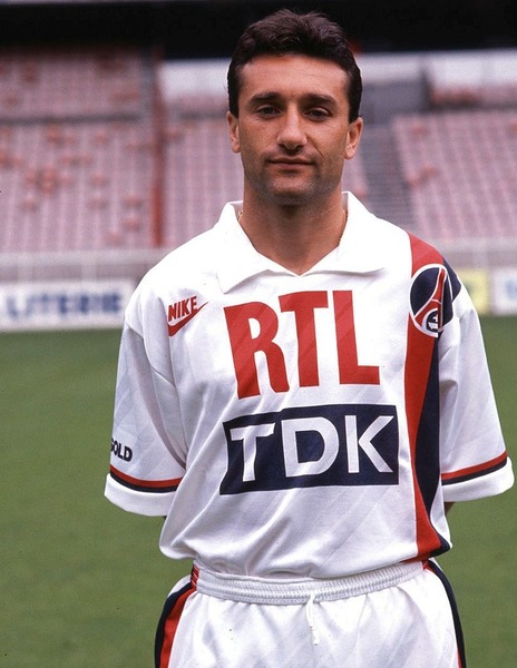 Qui est ce joueur parisien du début des années 90 ?