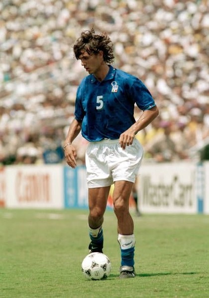 Ce Mondial a été le premier auquel Paolo Maldini a participé.