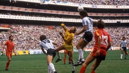 Mexico 86 : demi-finale élimination des œuvres de l'Argentine 2-0 mais quel argentin marqua un doublé ce jour-là ?