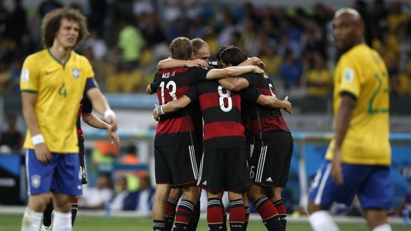 Lors de la première demi-finale, les Allemands écrasent les Brésiliens sur l'incroyable score de 7-1. Quel était le score à la mi-temps ?