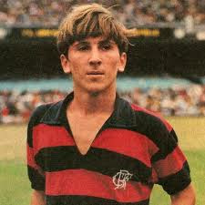 Il ne le sait pas encore mais Flamengo sera le seul club brésilien de sa carrière.